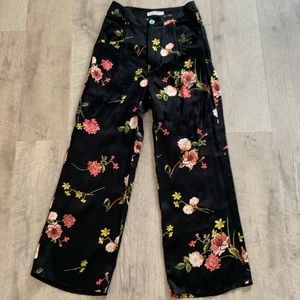 Floral cropped pant